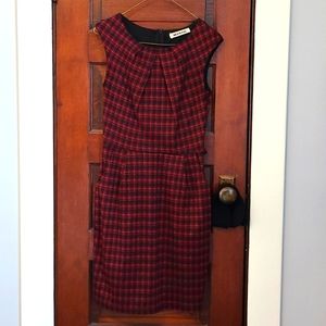 Tailored dress, small